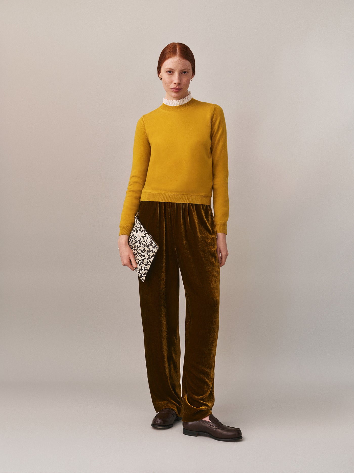Women's Winter Look 2025 - Silk velvet pants