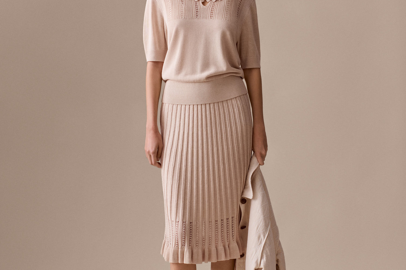 Women's Summer Look 2026 - Ruffled jumper with a pointelle knit