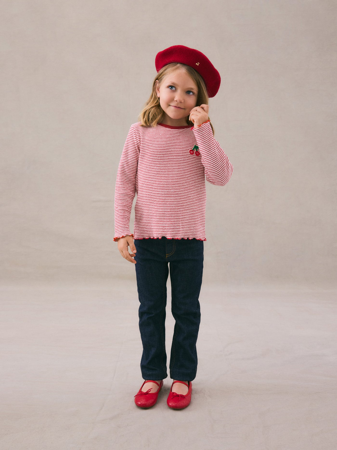 Winter 2024 girl's look 2024 patterned t-shirt