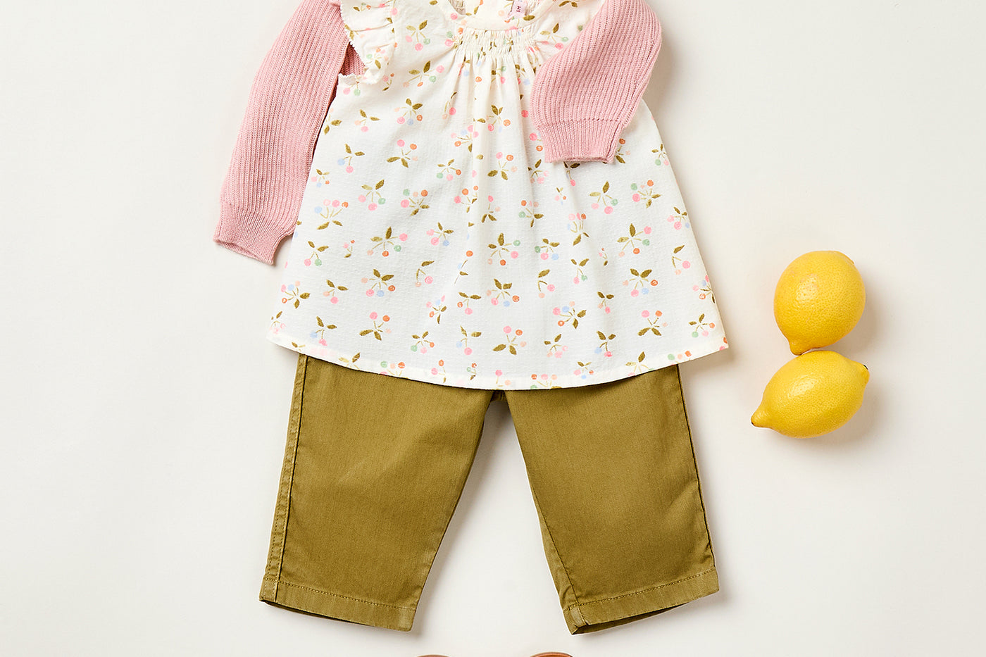 Summer 2025 Baby girl's look - Cherry print blouse