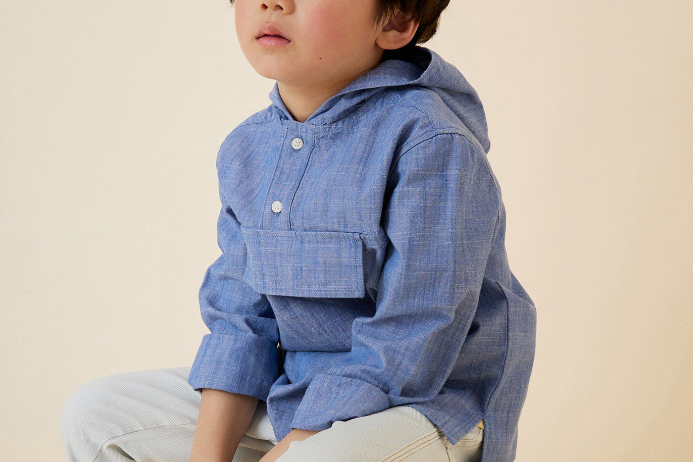 Summer 2024 boy's look chambray shirt