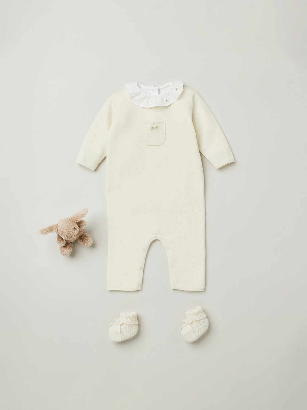 Newborn winter 2023 suit look
