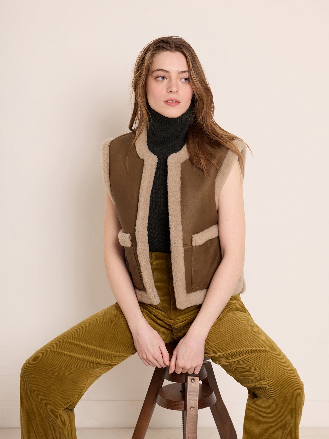 Women's look winter 2023 leather jacket