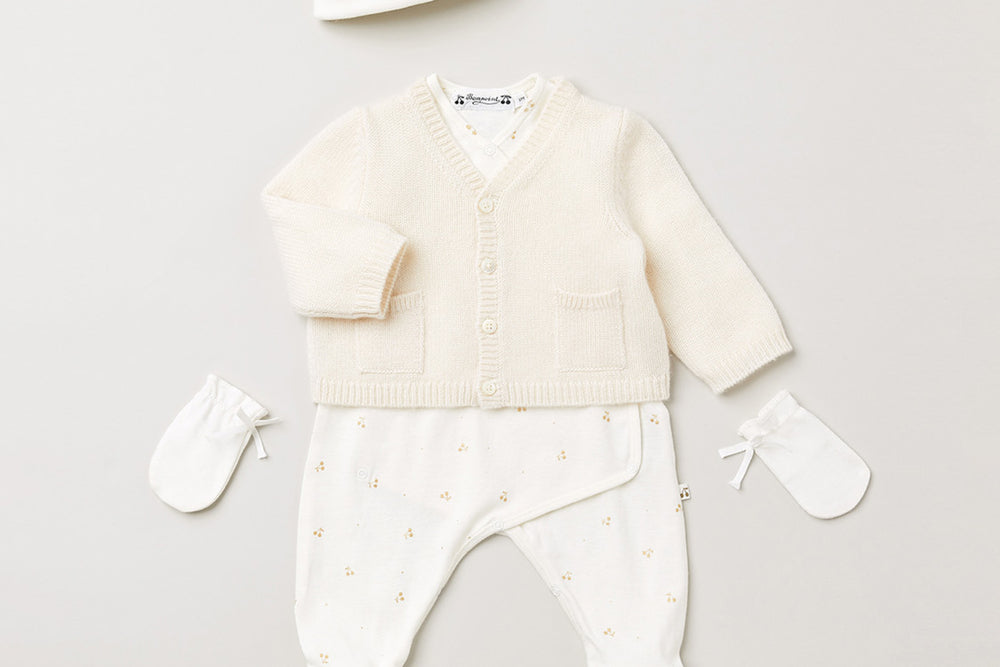 Newborn winter 2023 cardigan look