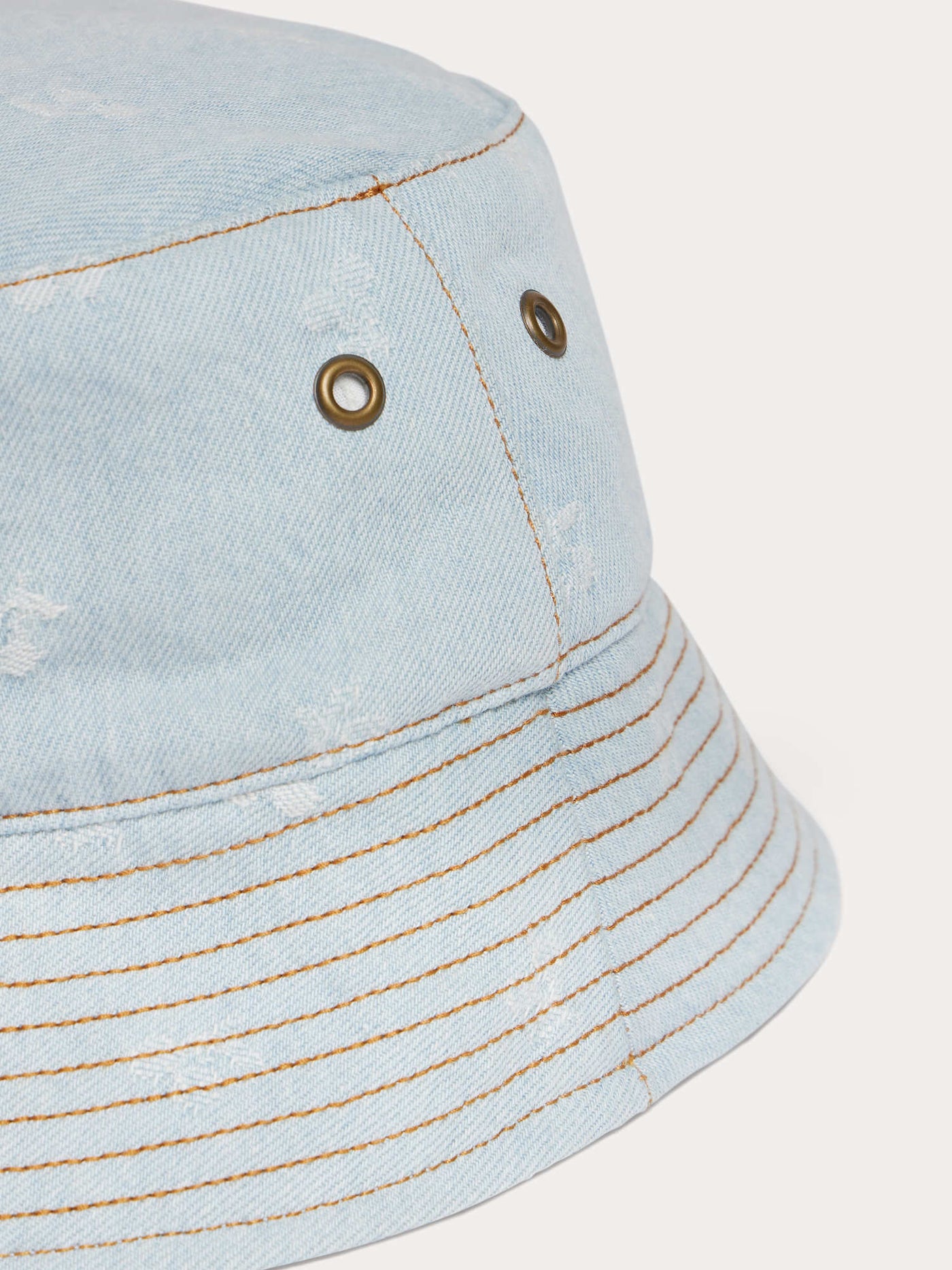 Bob Theana in cherry jacquard