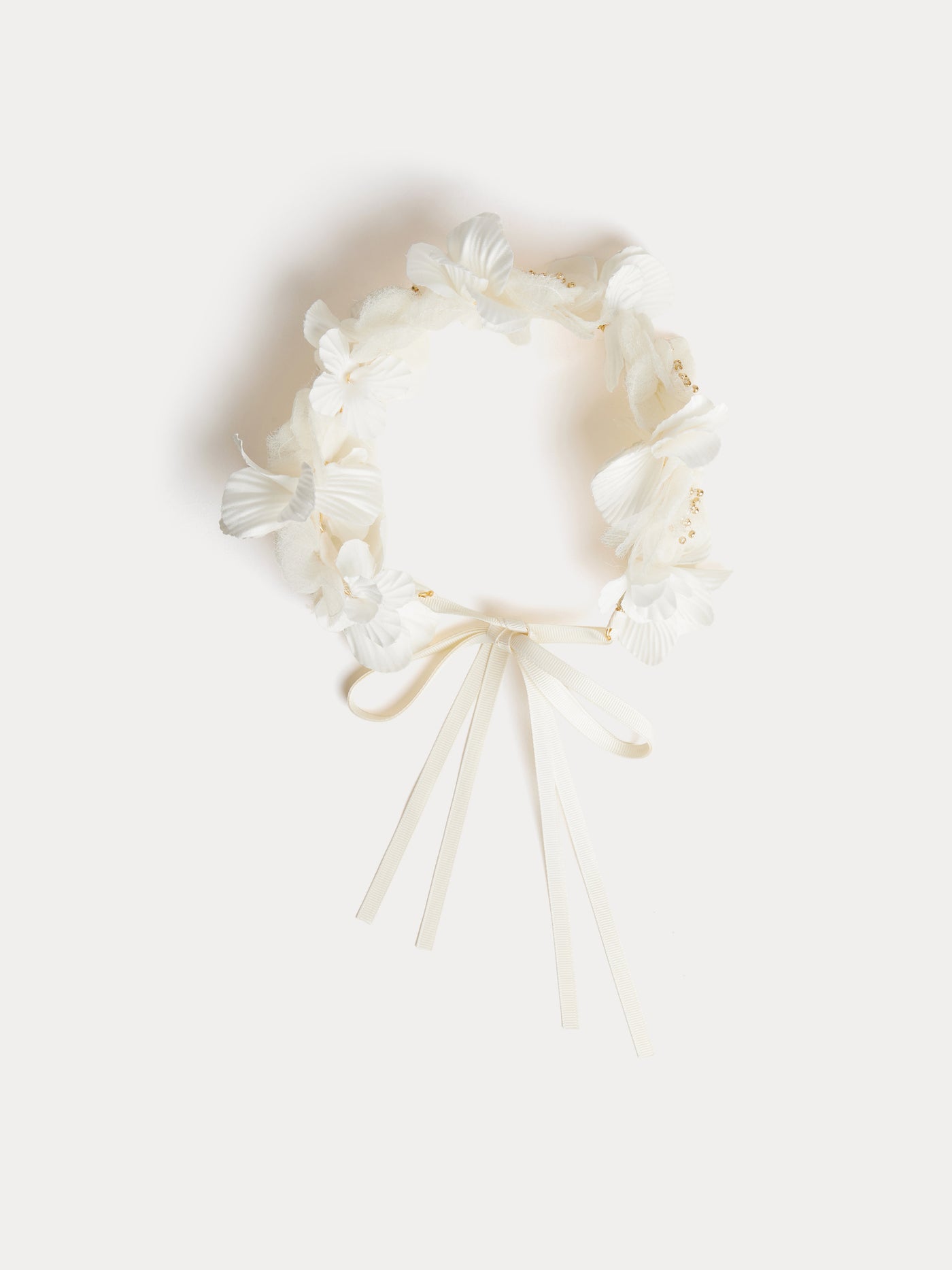 Elilou crown with flowers and pearls