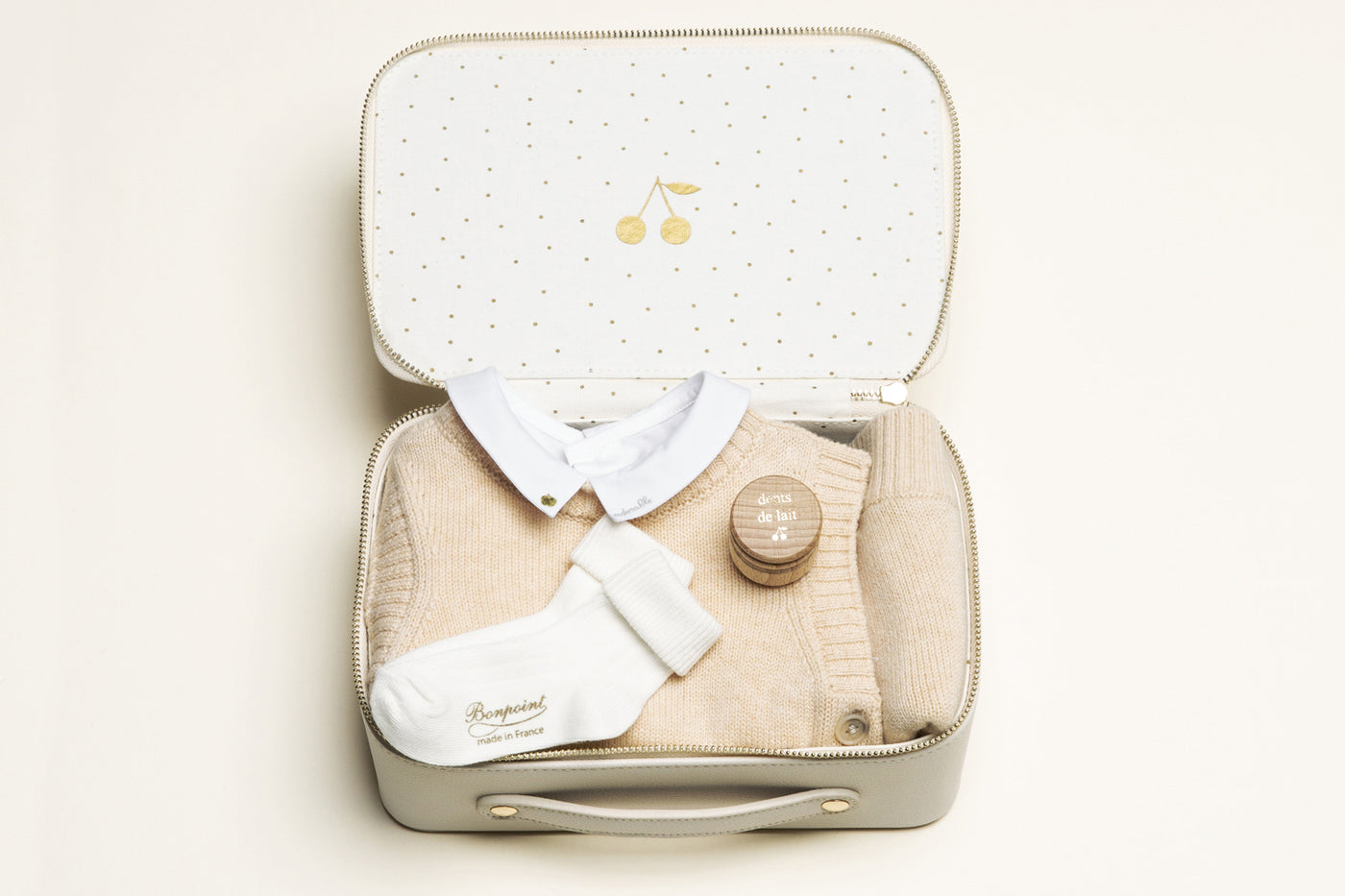 Small unisex birth suitcase brown jumpsuit