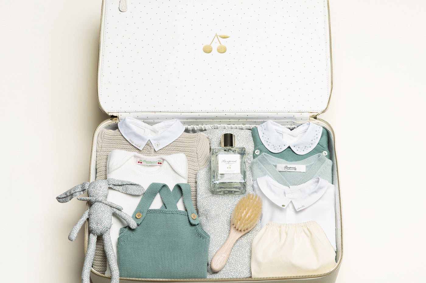 Large birth suitcase for boys