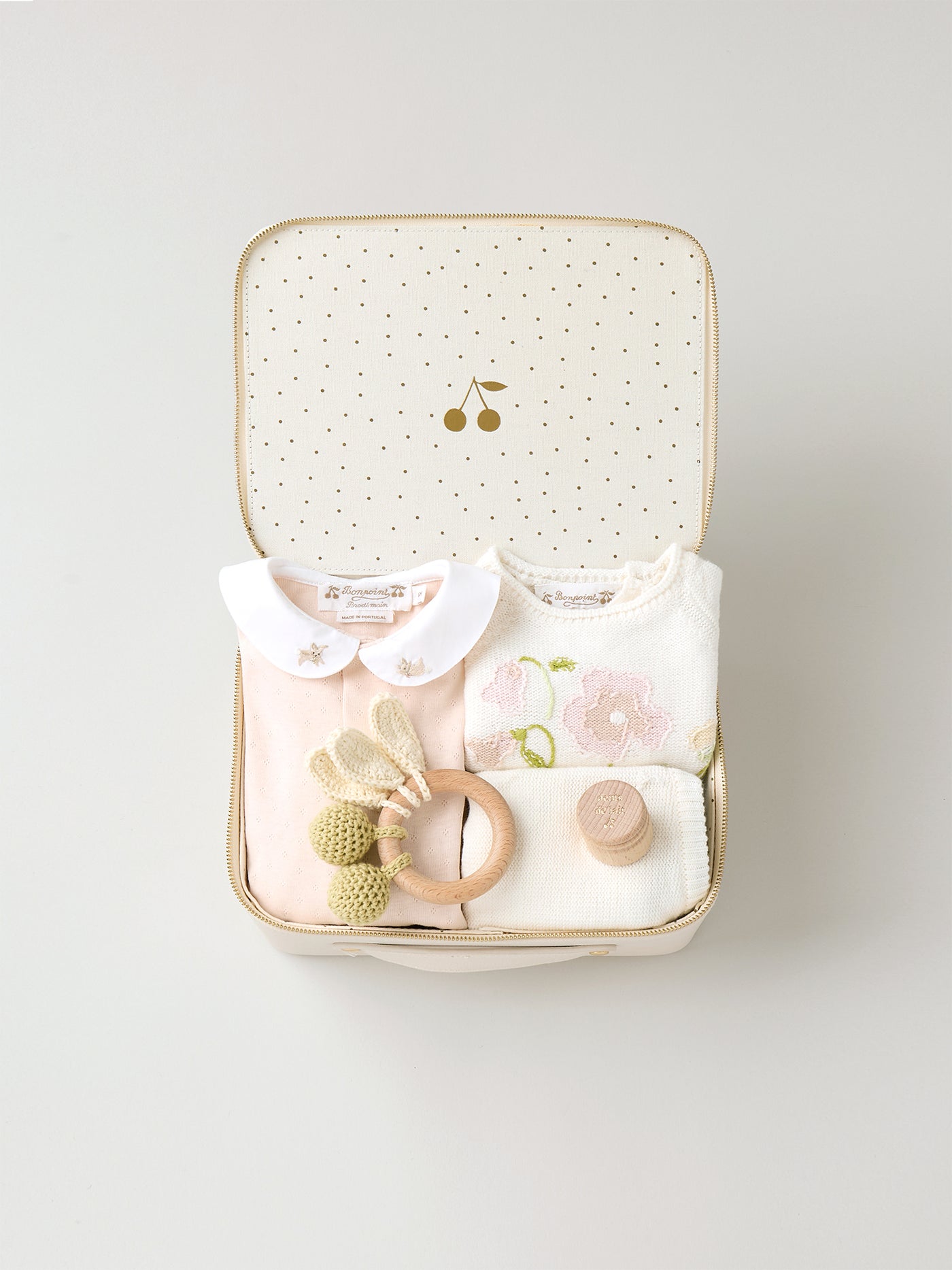 Medium newborn suitcase for girls - Pink pajamas and set in organic cotton