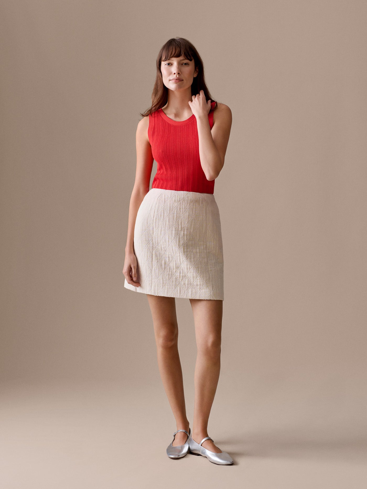 Women's Summer Look 2026 - Lightweight sleeveless jumper