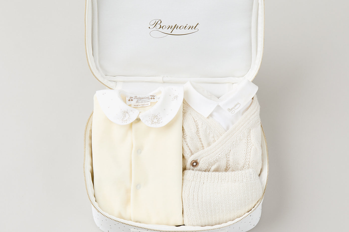 Medium unisex newborn suitcase - Alpaca and white velour
