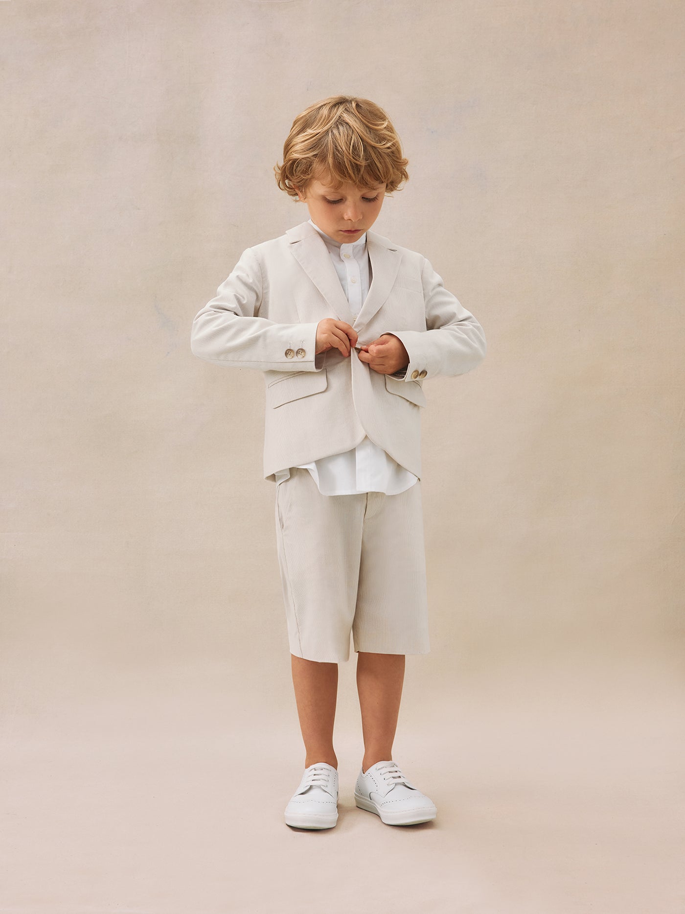 Boy's summer look 2025 Beige suit