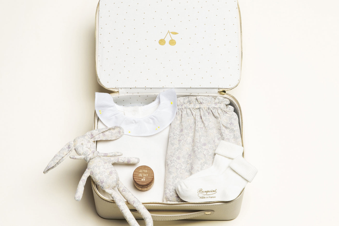 Medium birth suitcase for girls