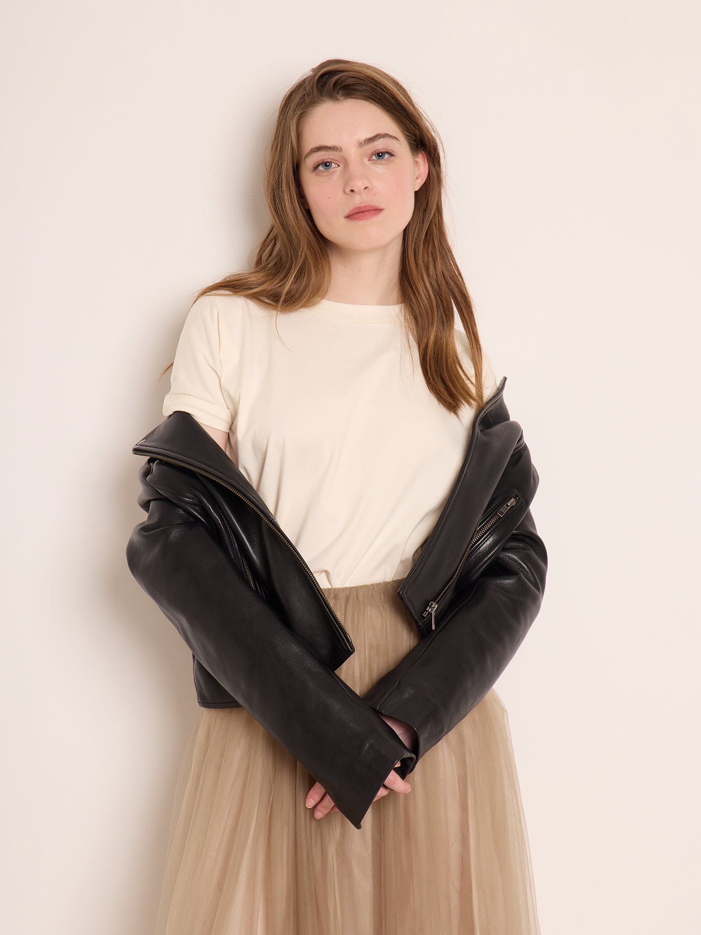 Women's look winter 2023 leather jacket