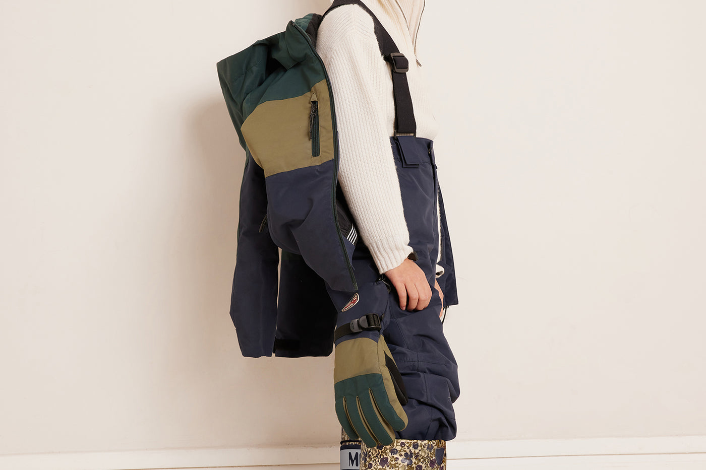 Winter 2023 boy's look ski pants