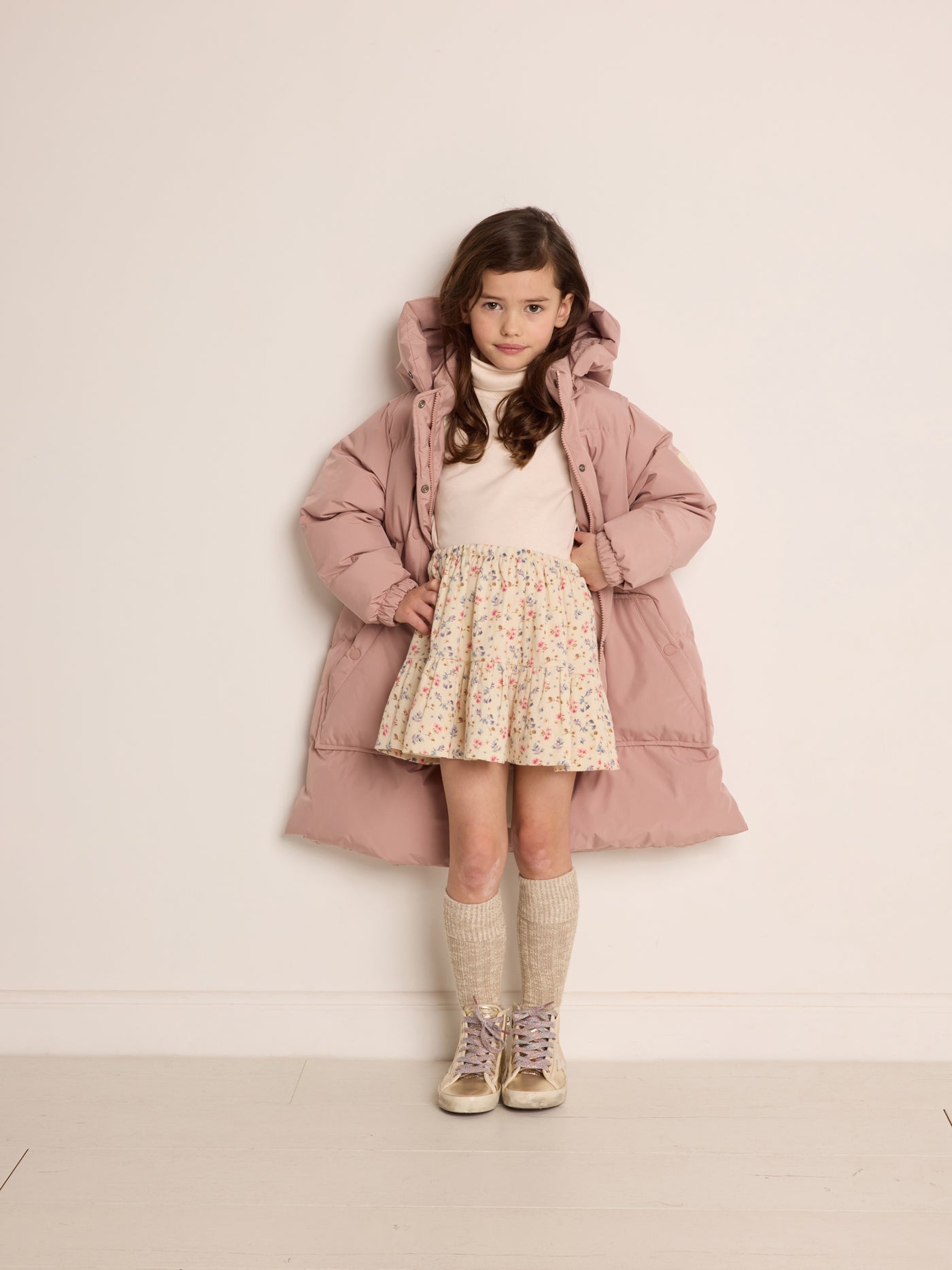 Winter 2023 girl's look long jacket