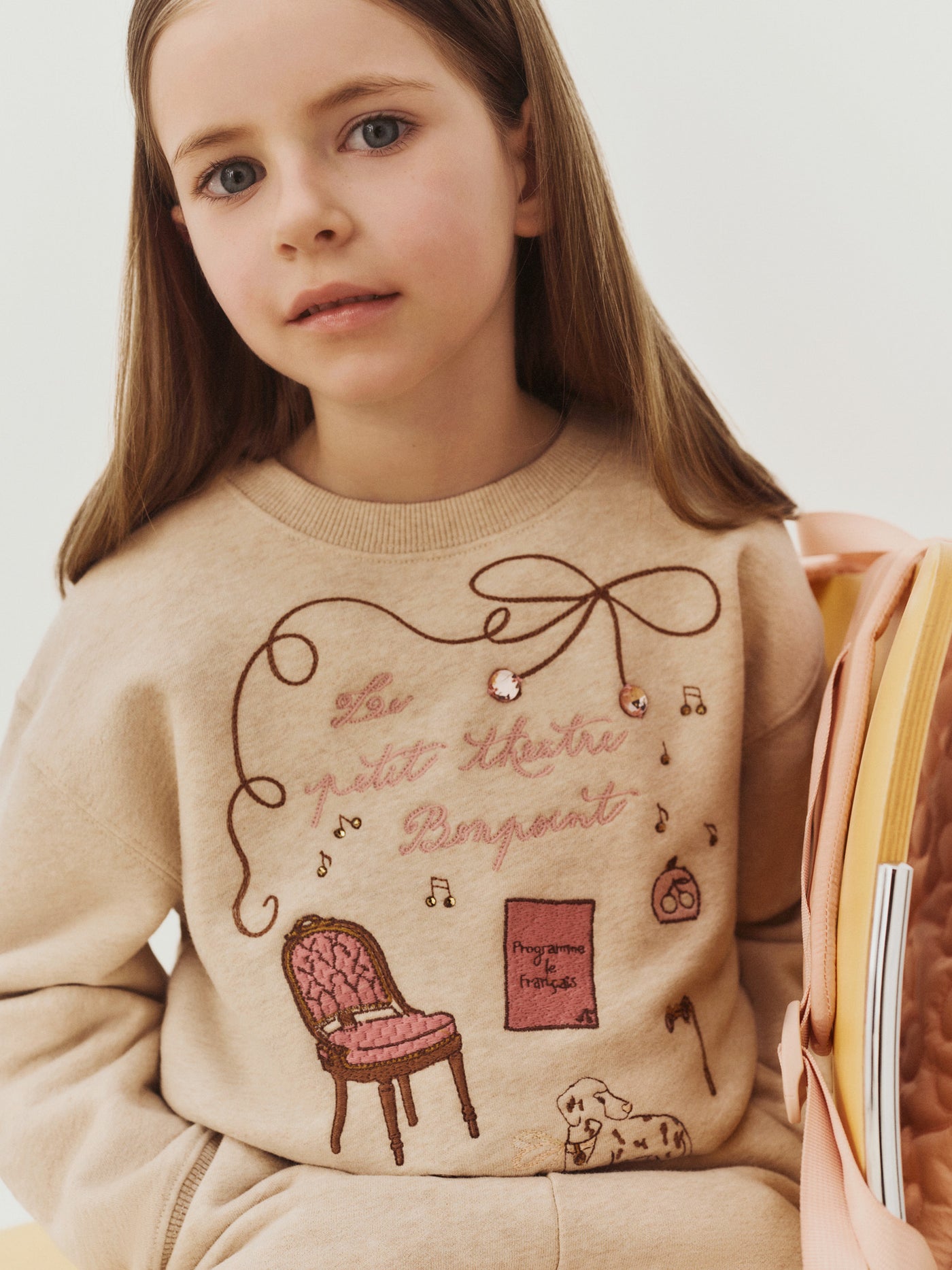 Tayla sweatshirt with embroidered theatre motif, organic cotton