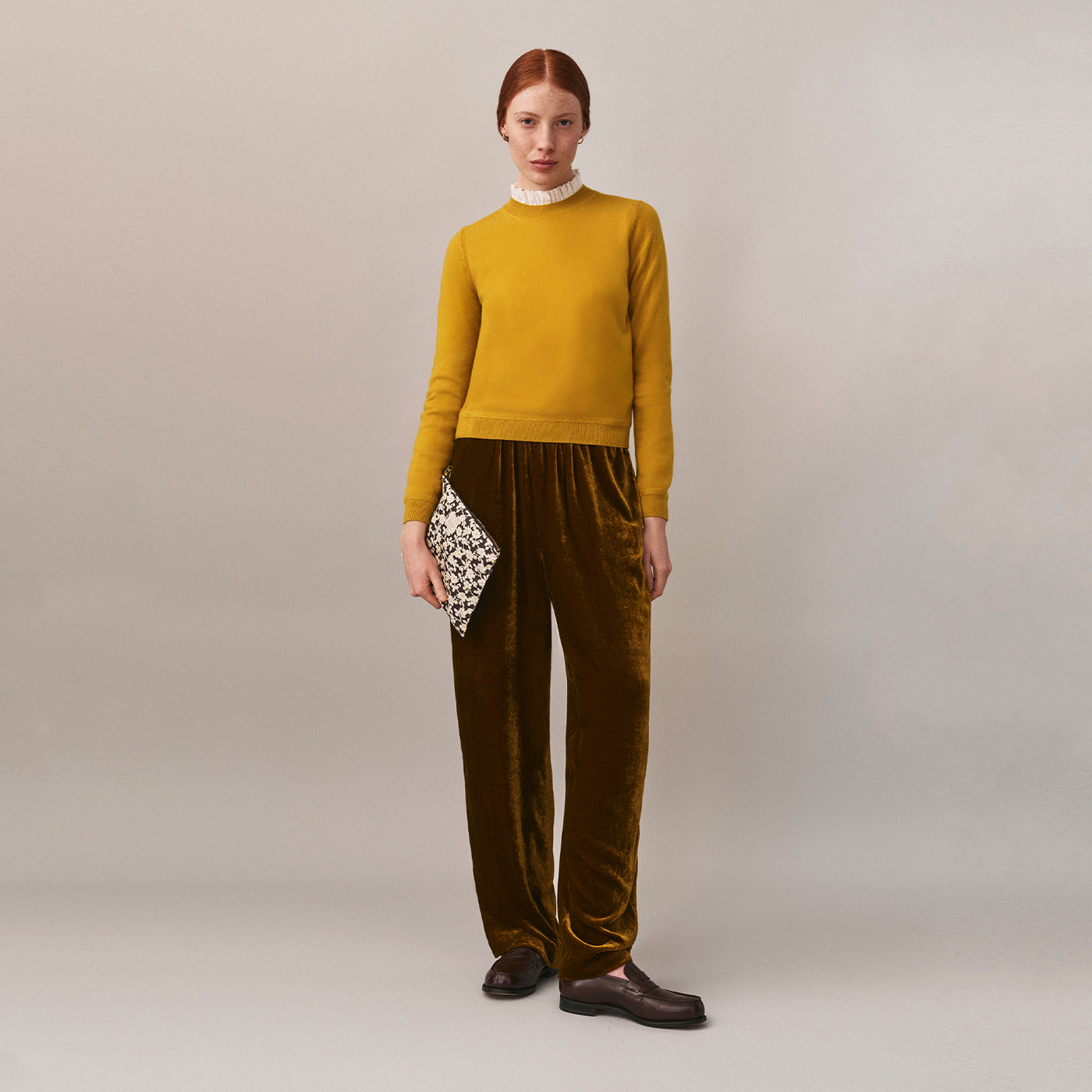 Women's Winter Look 2025 - Silk velvet pants