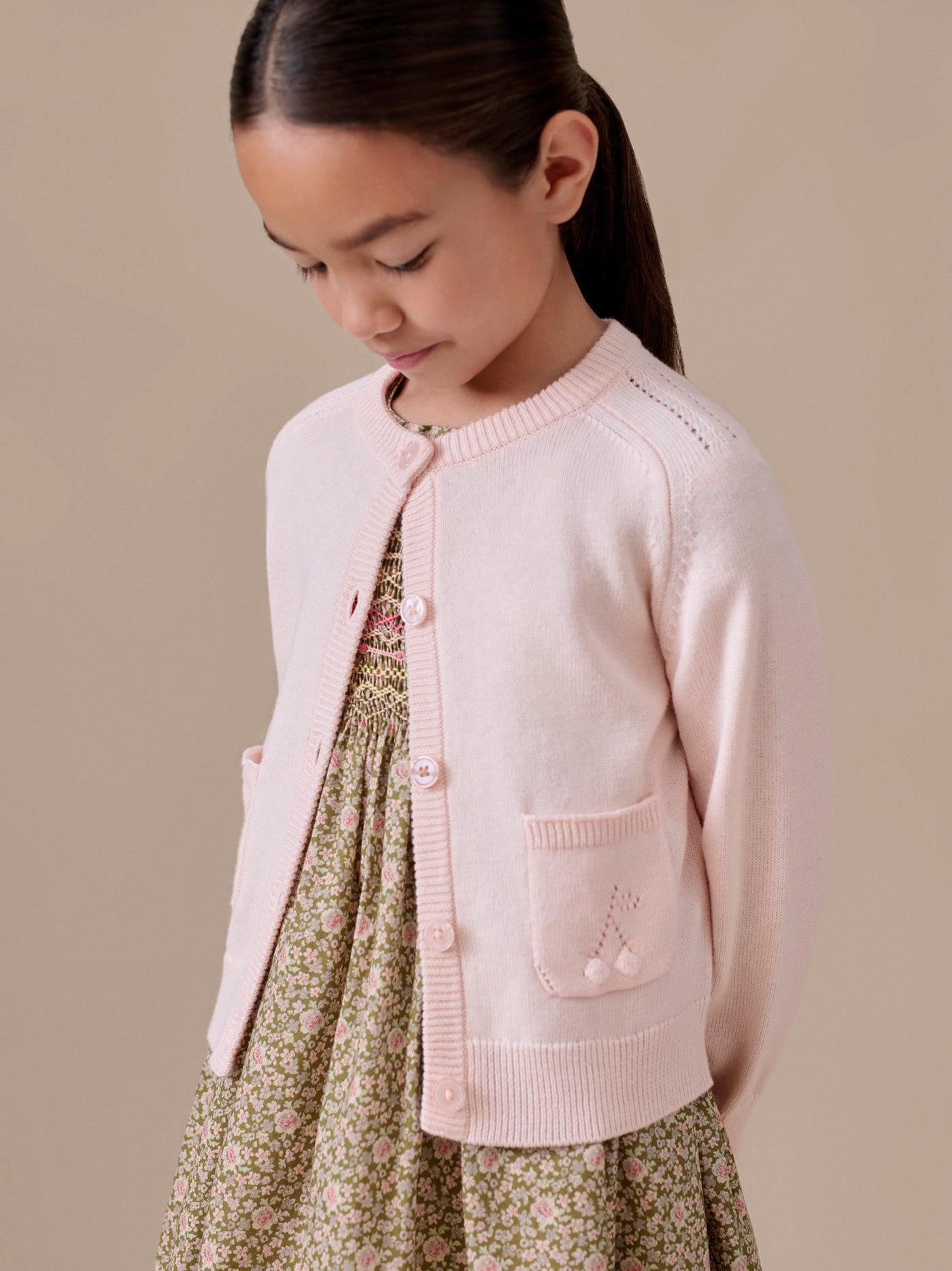 Elisea round neck cardigan in organic cotton