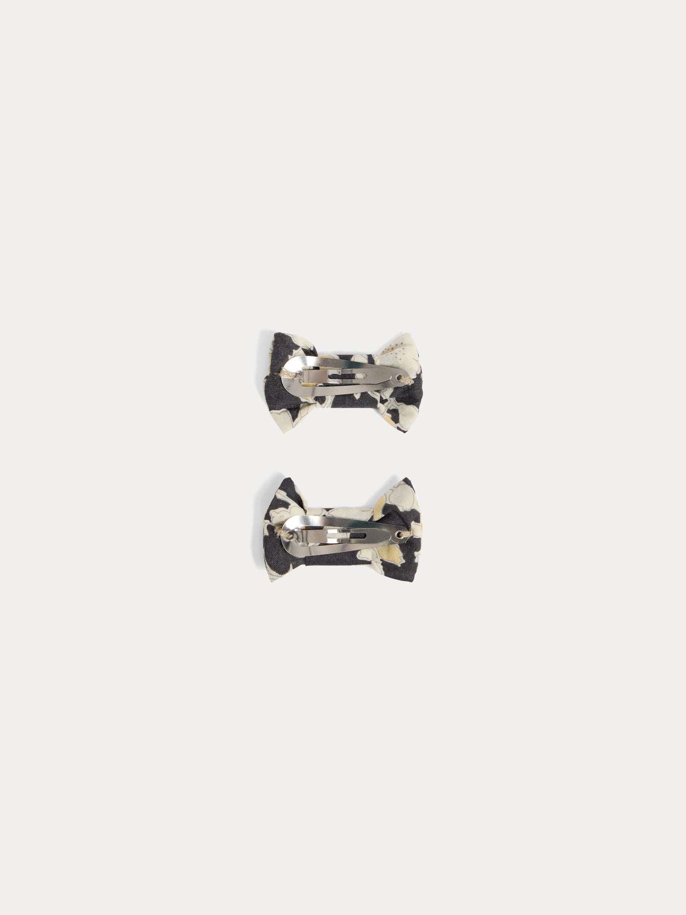 Miniclic barrette in black Liberty fabric in organic cotton