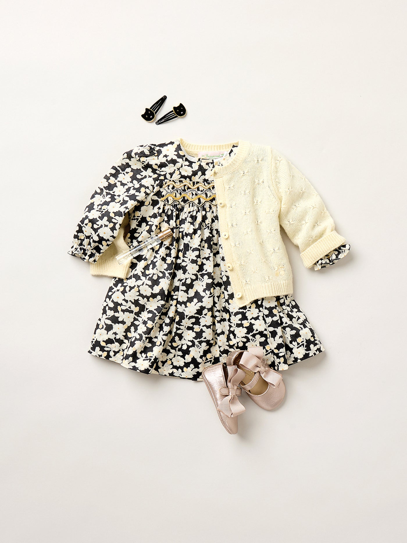 Tibile round neck cardigan with a decorative stitch