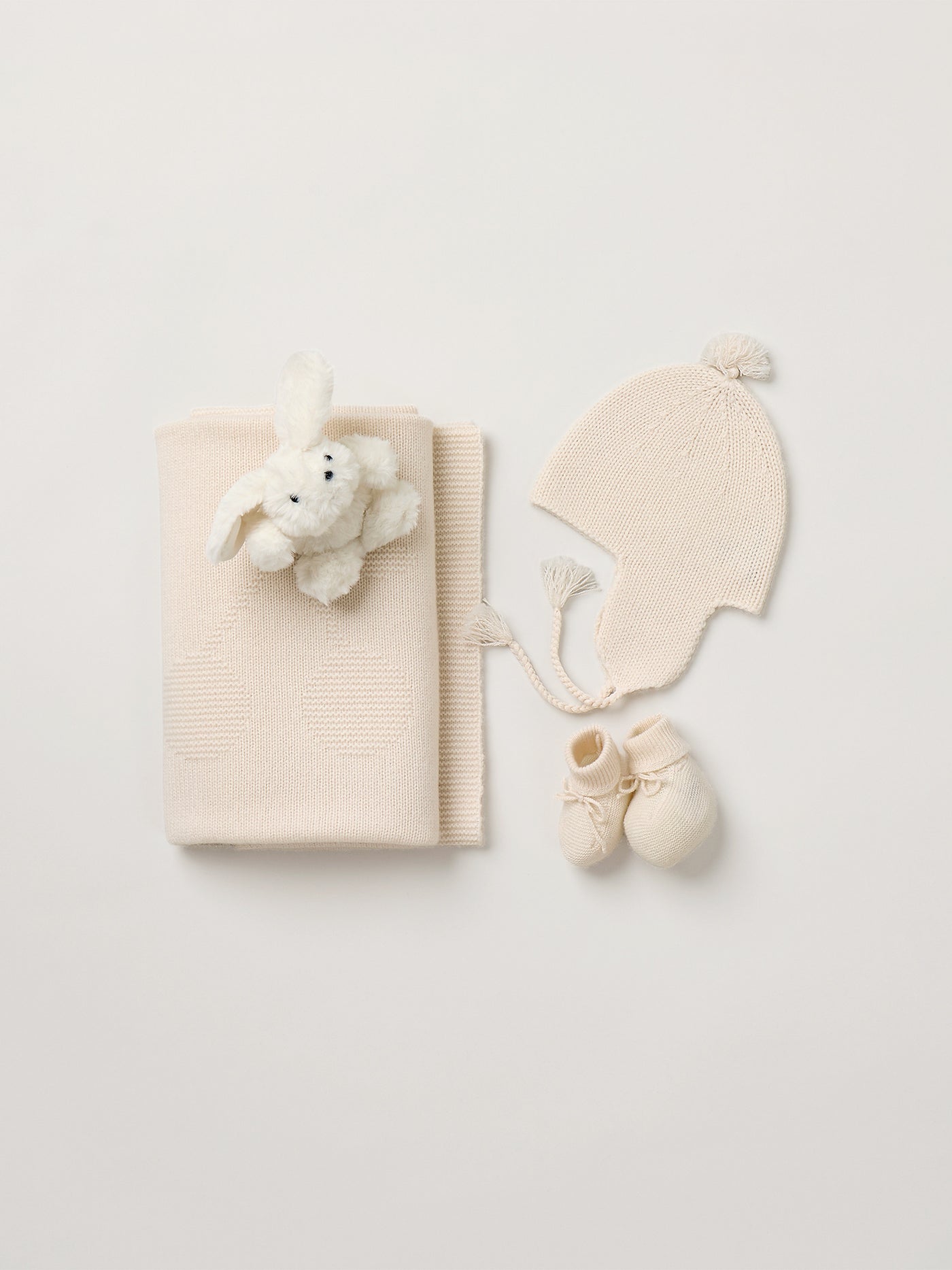 Cashmere blanket in milk-white