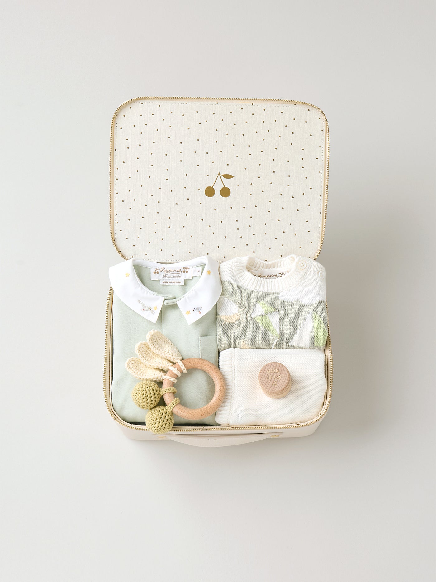 Medium newborn suitcase for boys - Green pajamas and set in organic cotton