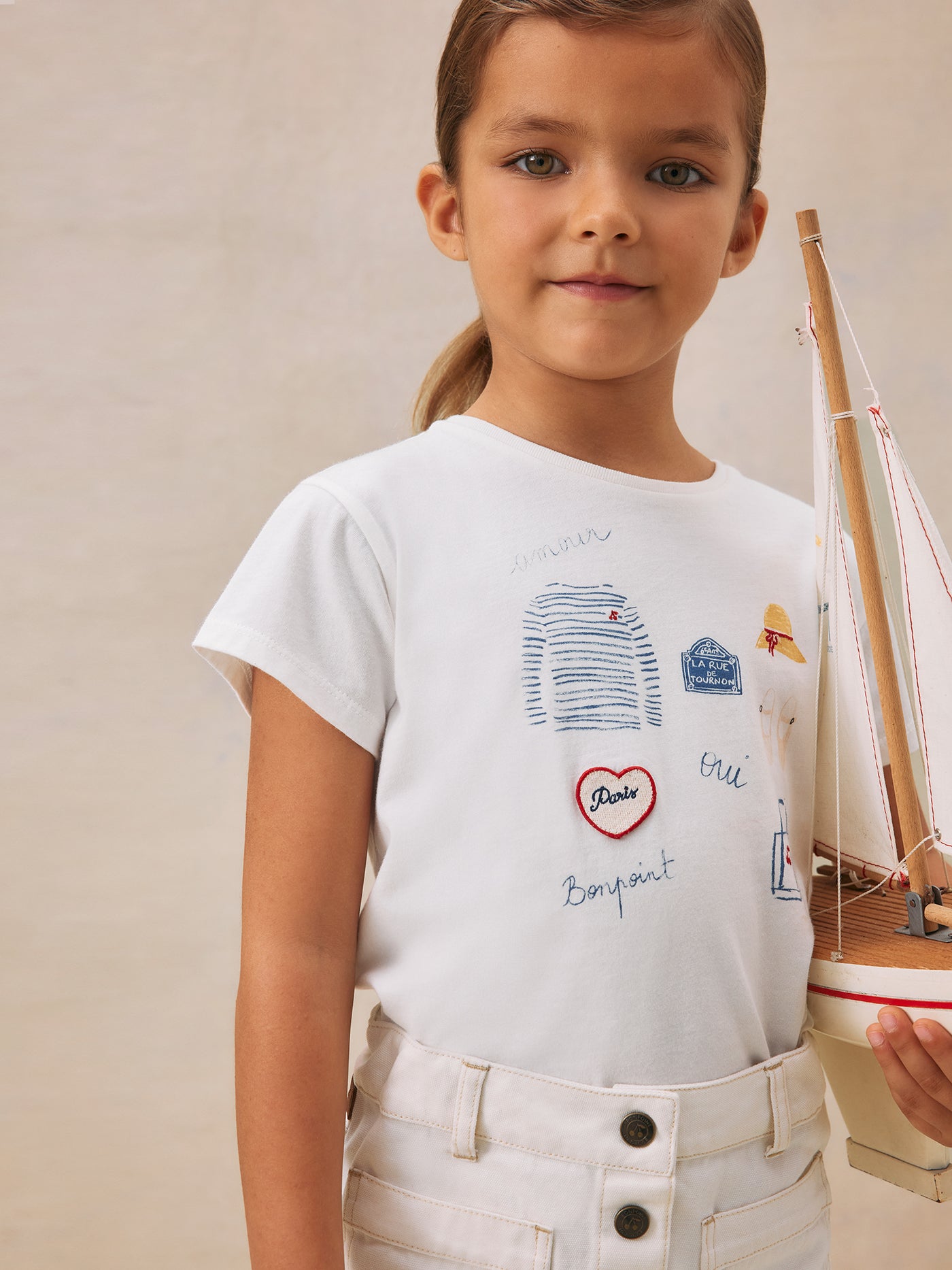 Aada t-shirt with Parisian print in organic cotton