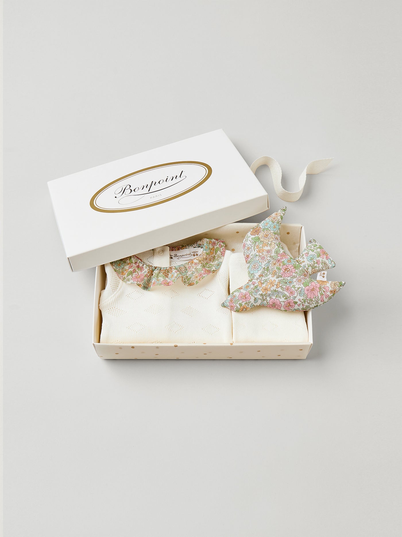 Daisie gift set made with ecru Liberty fabrics