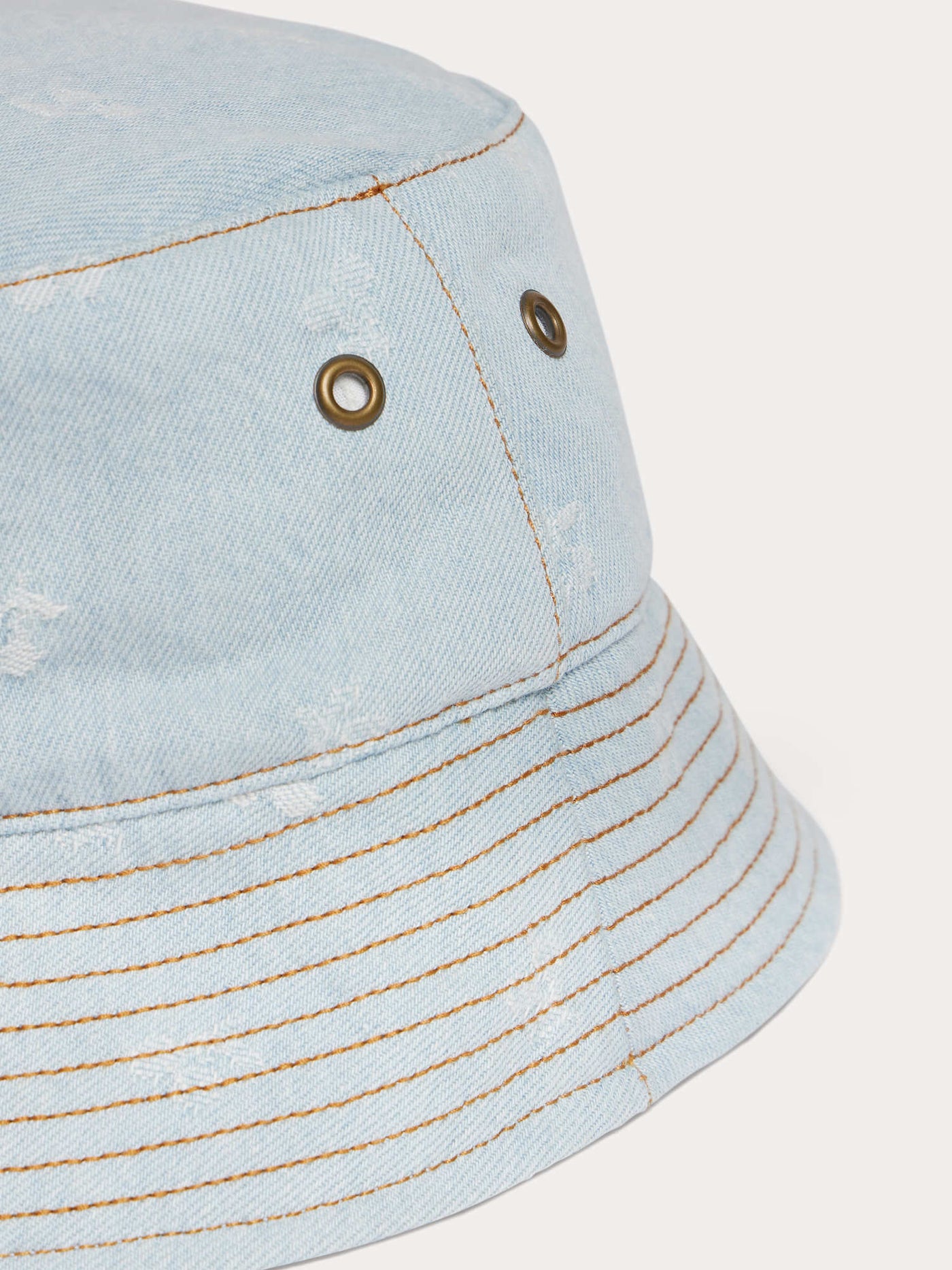 Bob Theana in cherry jacquard