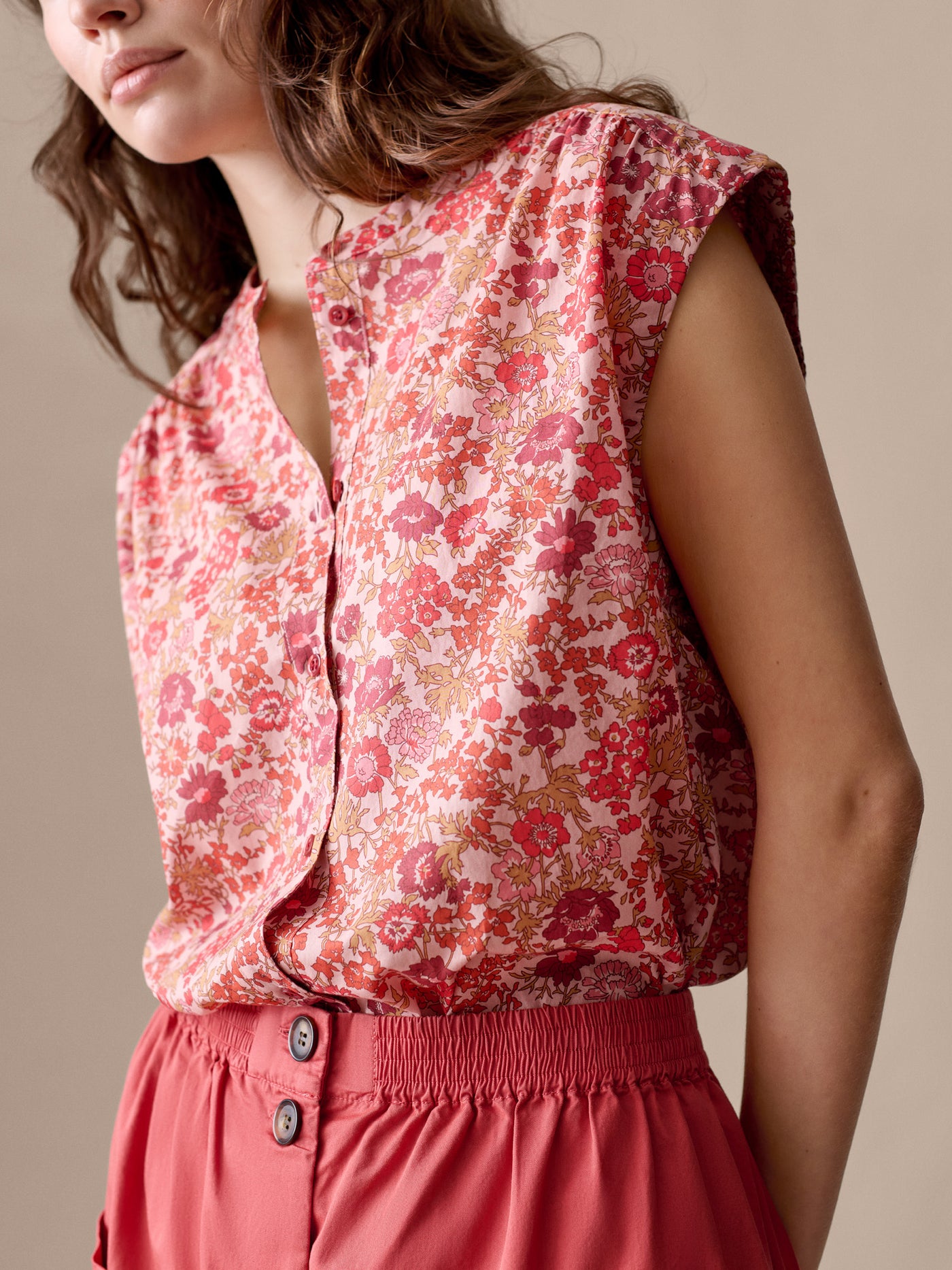 Leonide blouse with mandarin collar in Liberty fabric in organic cotton