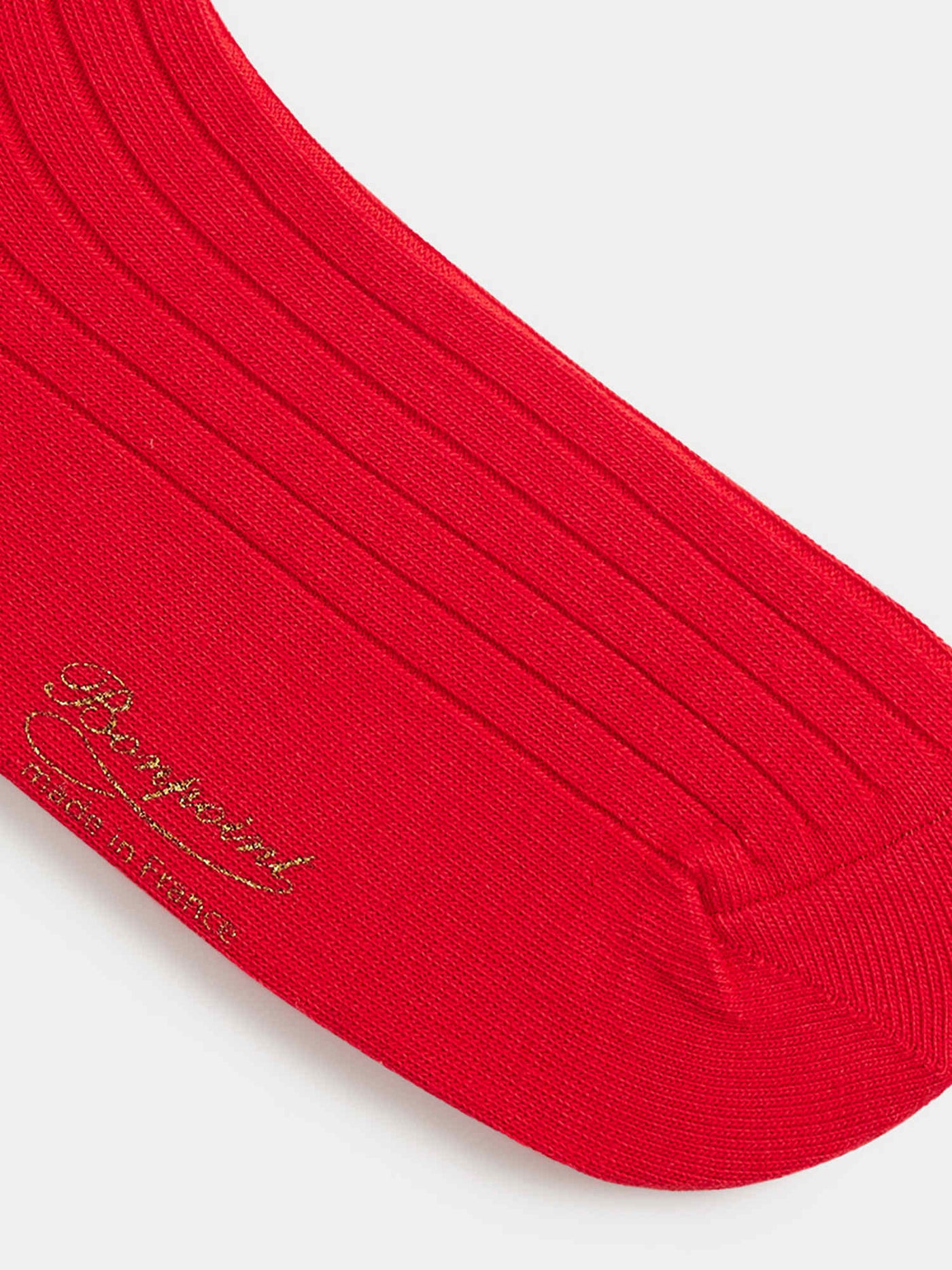 Thorild short red wide-ribbed socks