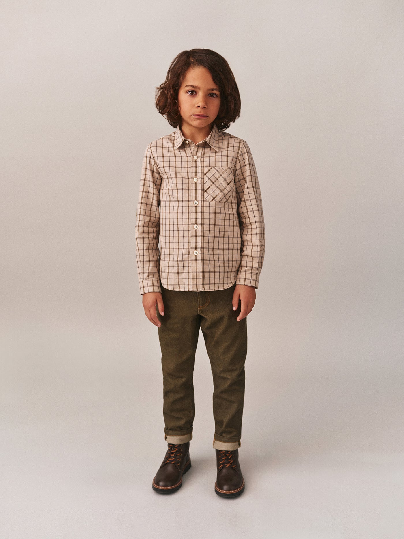 Beige plaid pointed collar tango shirt
