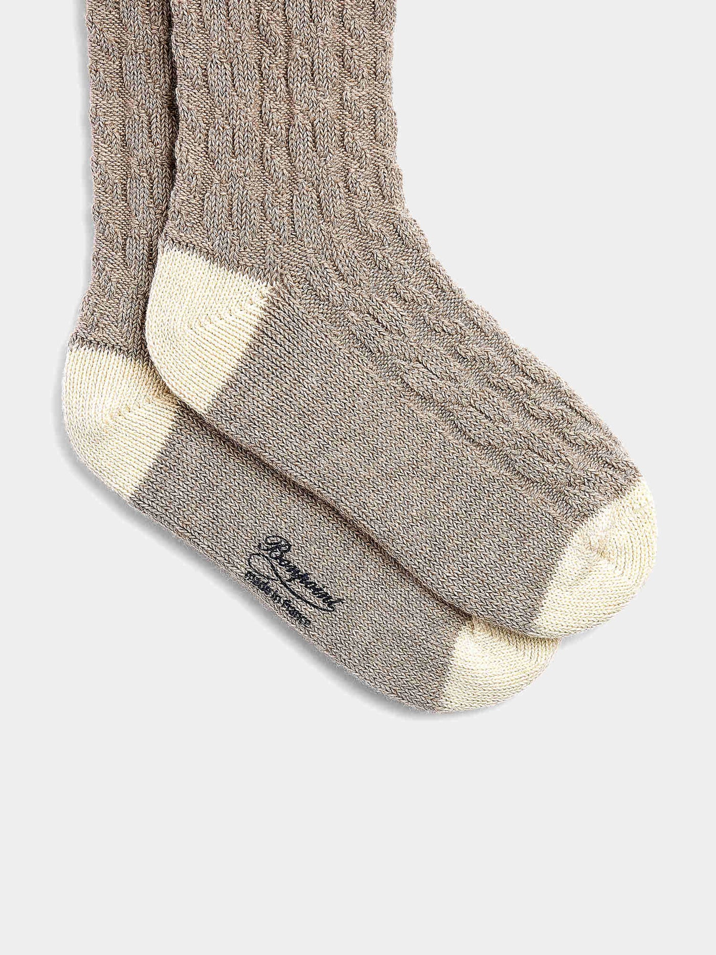 Gamil brown twisted socks