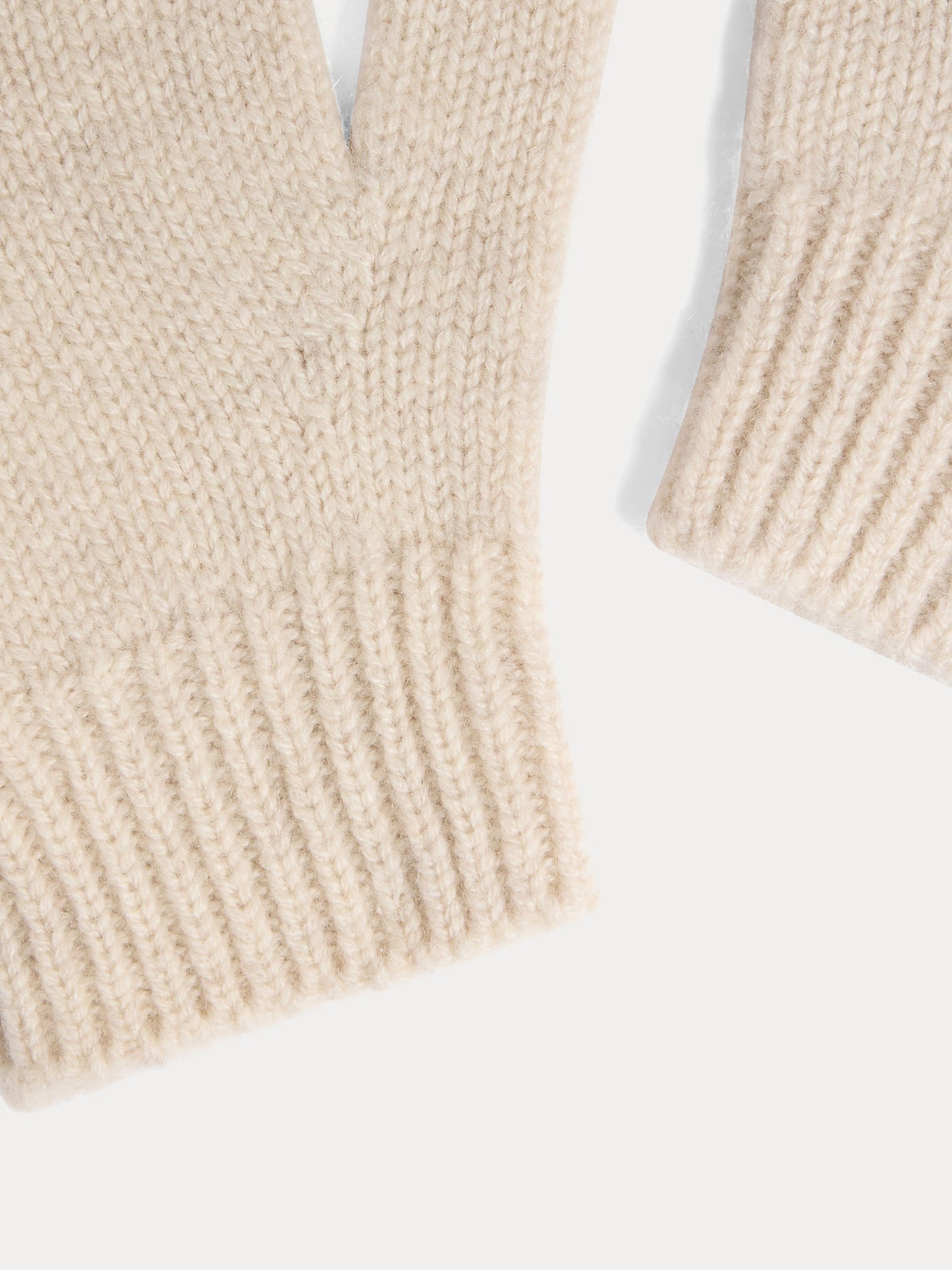 Birk beige cashmere gloves