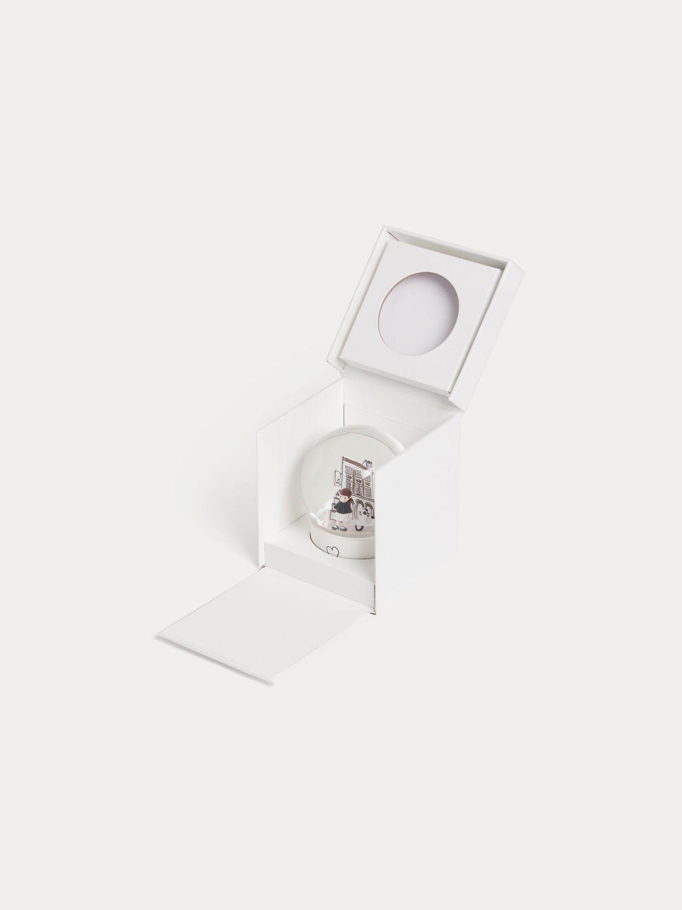 Jarez snow globe