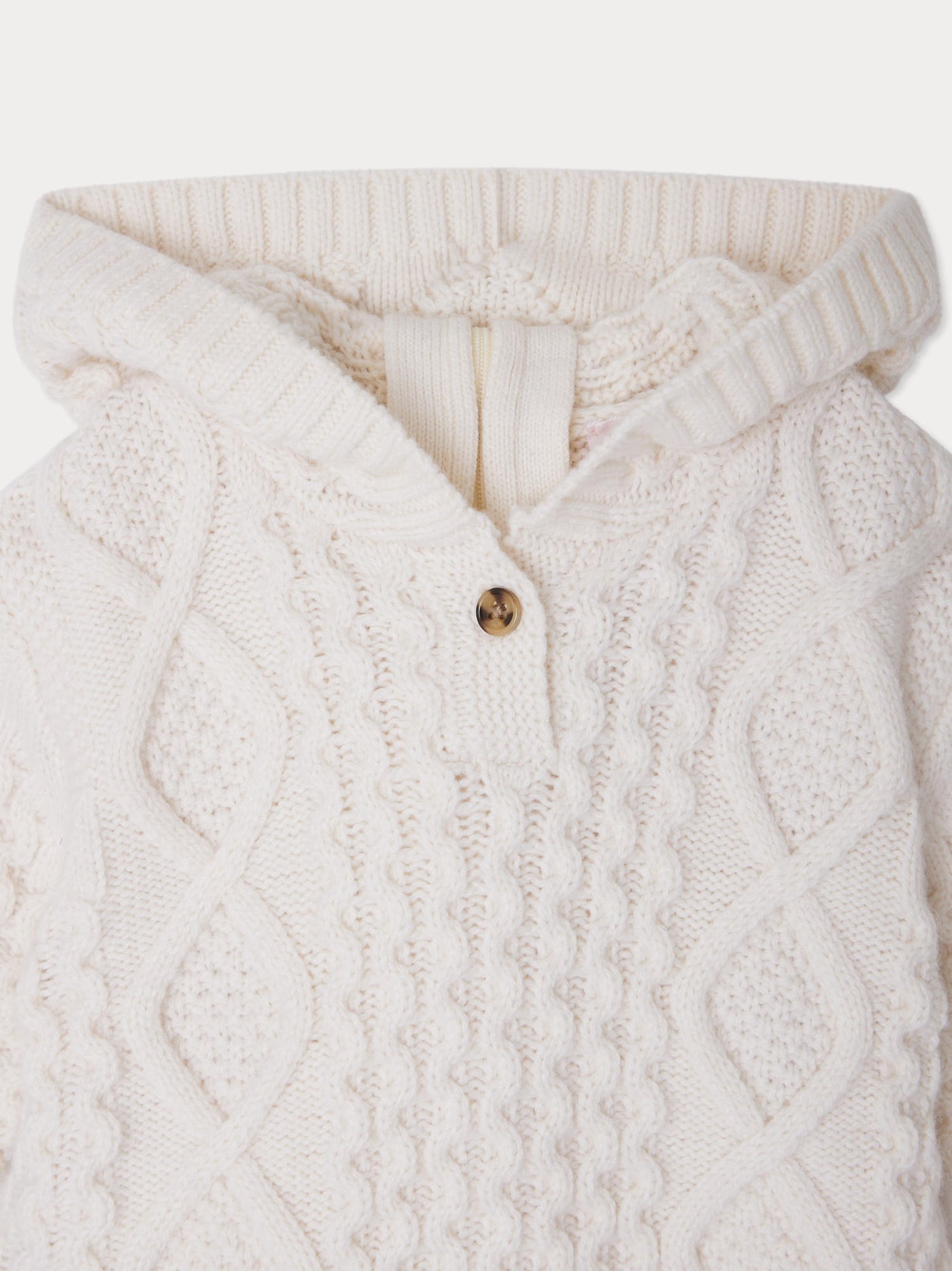 Burnou Tainy hooded jacket with a fancy white wool knit