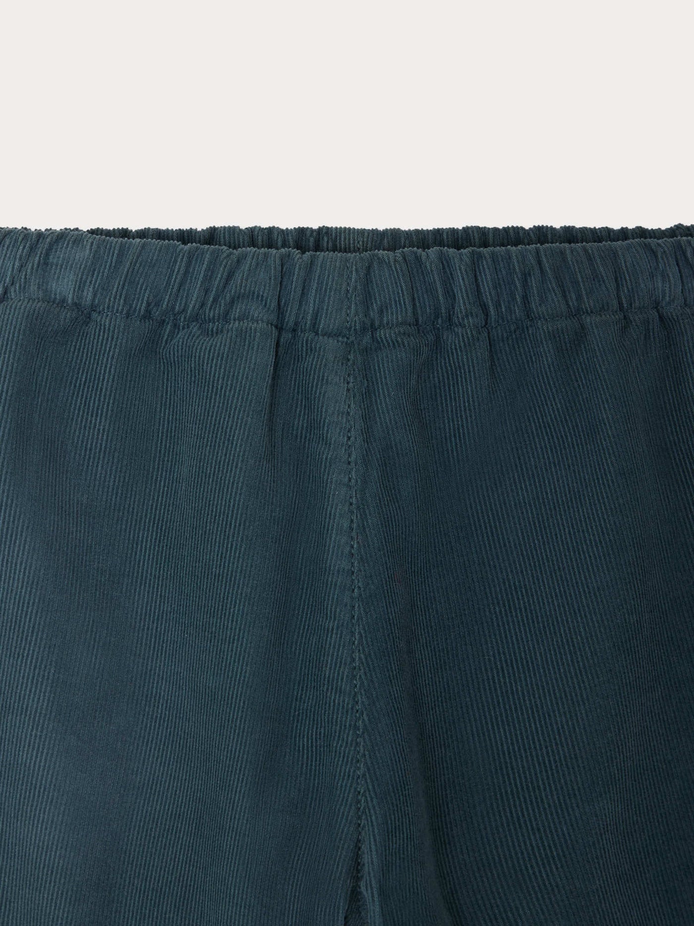 Dandy pants in green organic cotton velvet