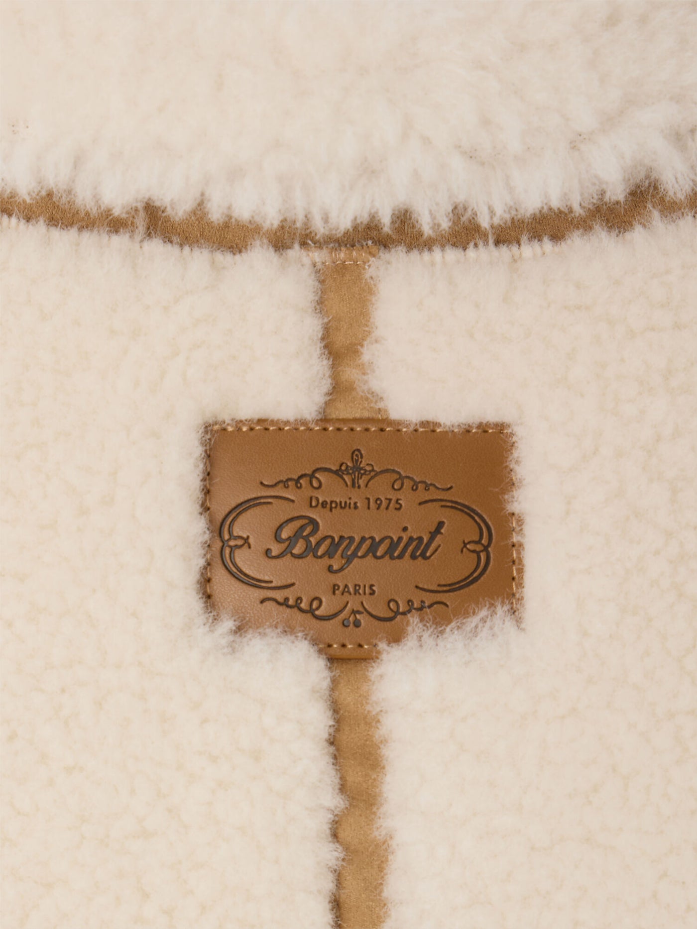 Manya coat in faux leather